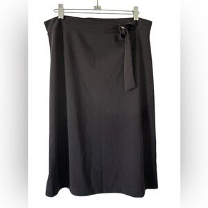 Copper Key lightweight black skirt